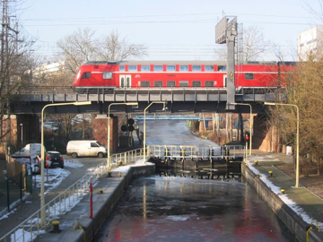 Landwehr Canal lock, Berlin